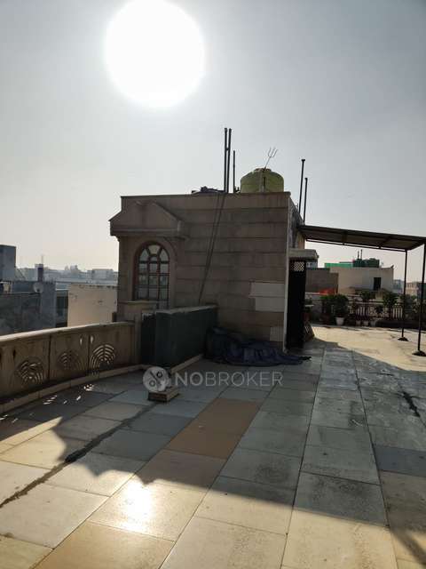 4+ BHK Flat In Jagriti Enclave, Anand Vihar For Sale  In Anand Vihar