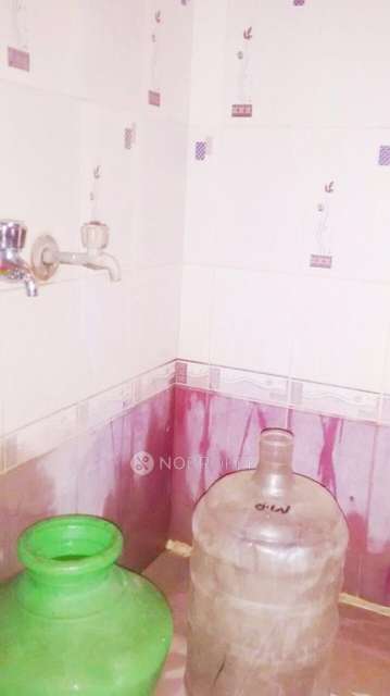 2 BHK Flat In Vinod Apartment For Sale  In Irumbuliyur