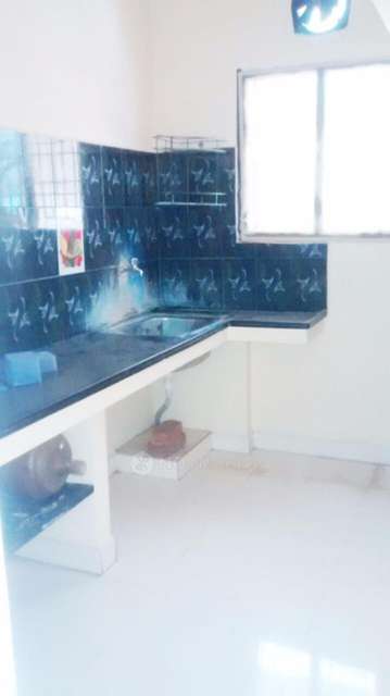 2 BHK Flat In Vinod Apartment For Sale  In Irumbuliyur