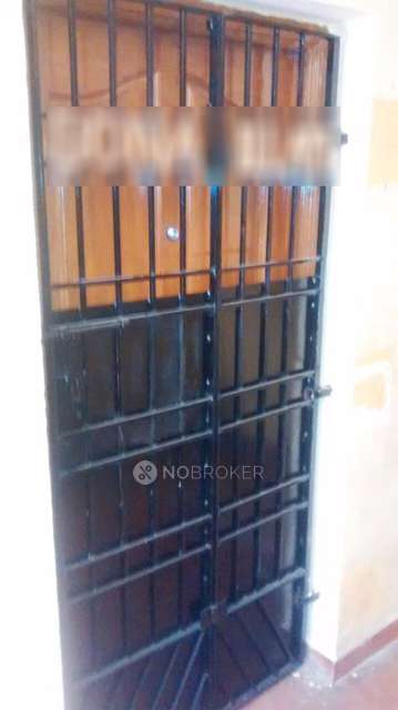 2 BHK Flat In Vinod Apartment For Sale  In Irumbuliyur