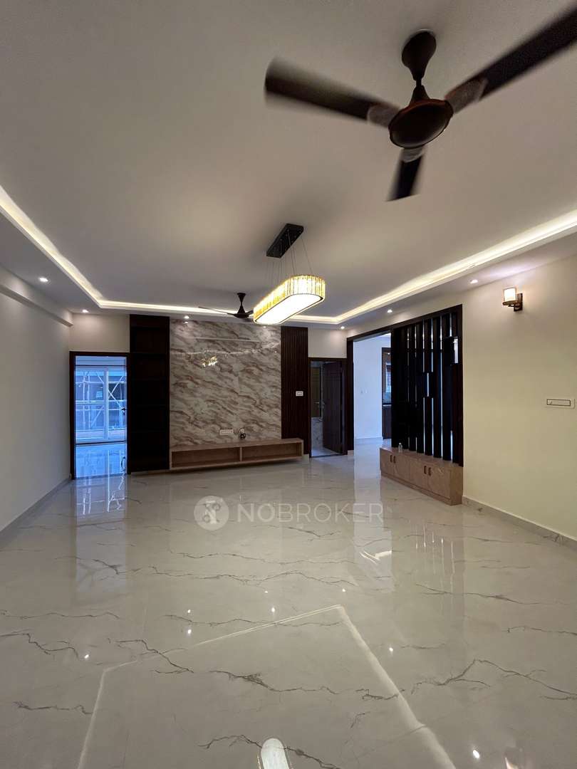 3 BHK Flat In Pjc Royal Arcade for Lease  In Hsr Layout