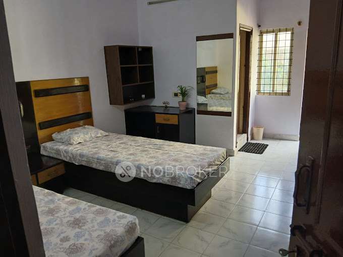 PG for Girls in Btm Layout