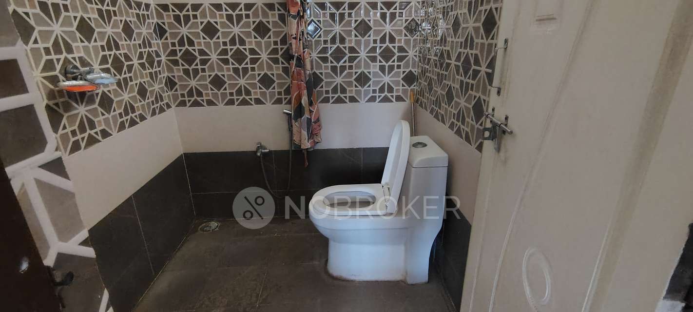 4+ BHK House For Sale  In Bolarum