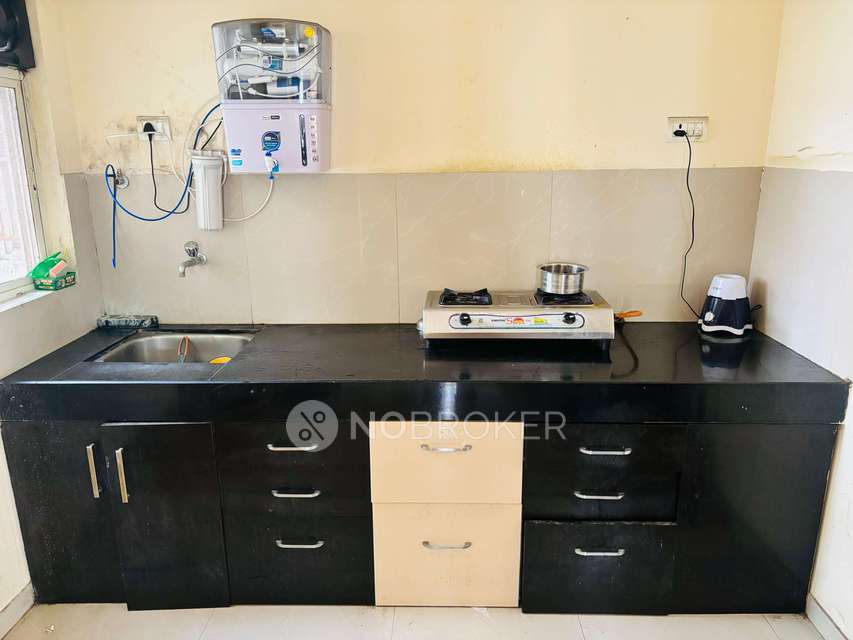 Single Room for Female In 3 BHK  In Megapolis Sunway In Hinjawadi