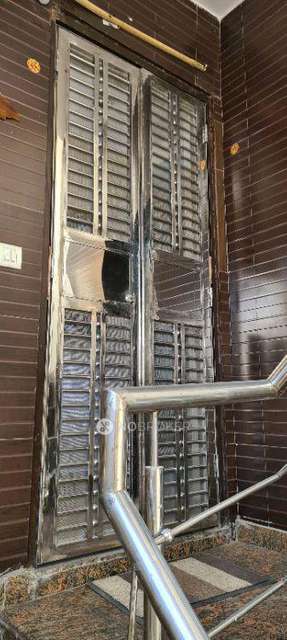 3 BHK Flat For Sale  In Krishna Nagar