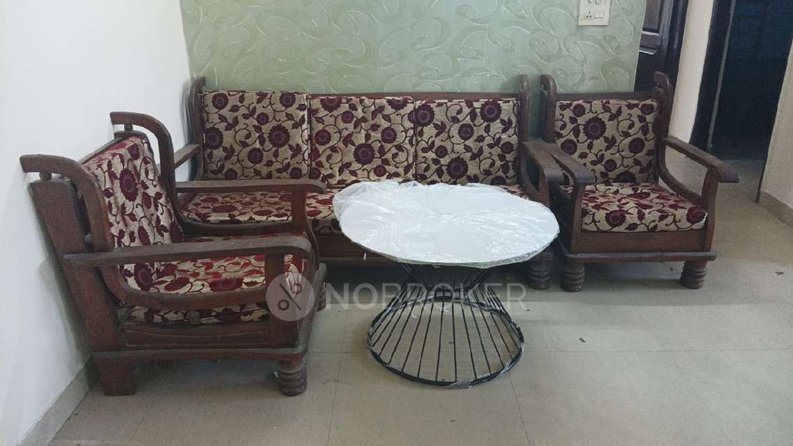 2 BHK Flat In Amrapali Silicon City for Rent  In Sector 76