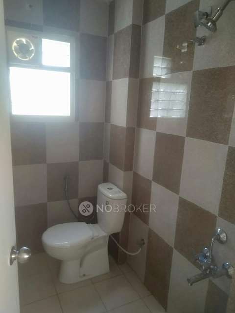 2 BHK Flat In Amarprakash Temple Waves For Sale  In Kundrathur