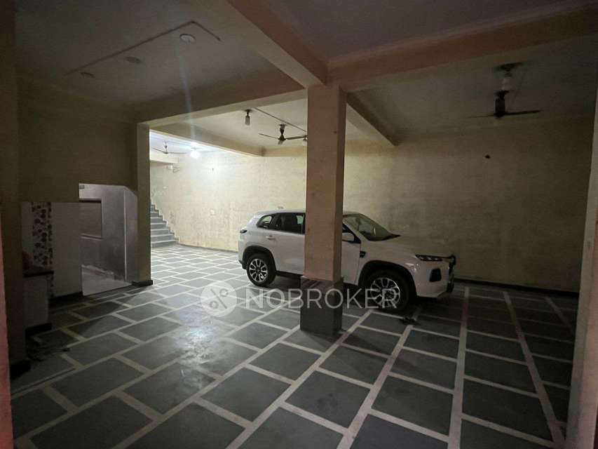 Shop in Uttam Nagar, Delhi for Rent 