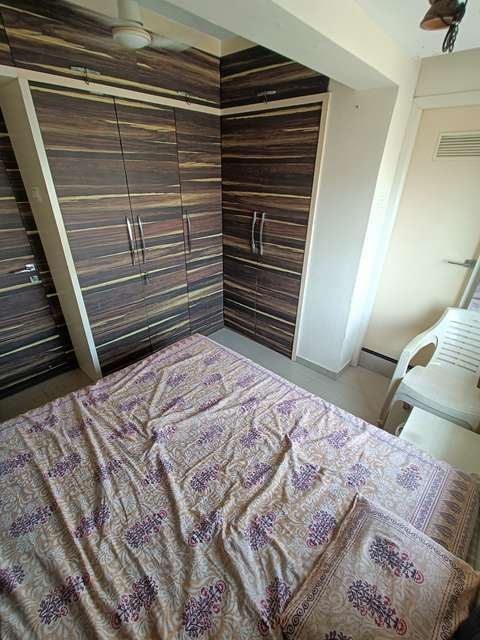 1 BHK Flat In Neo Pearl For Sale  In Nanubhai Desai Road