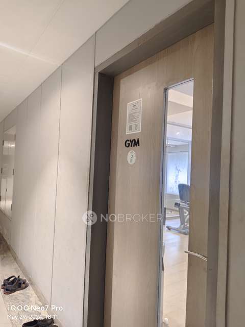 1 BHK Flat In Crown Viva Chs Ltd For Sale  In Thane West