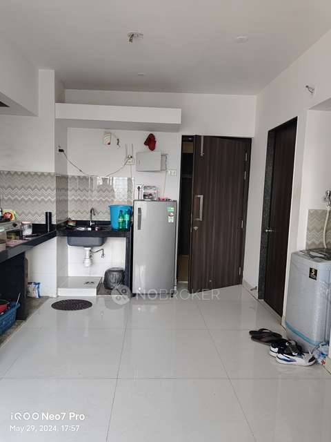 1 BHK Flat In Crown Viva Chs Ltd For Sale  In Thane West
