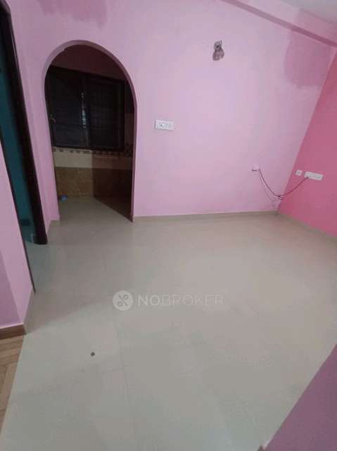 2 BHK Flat In Repute Owe For Sale  In Annanur Railwaycross