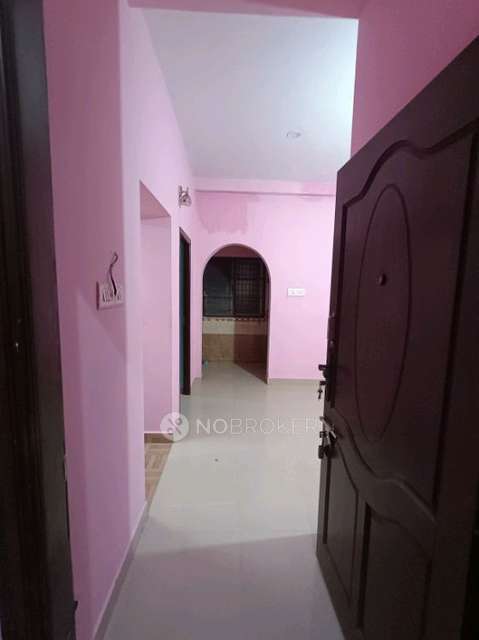 2 BHK Flat In Repute Owe For Sale  In Annanur Railwaycross