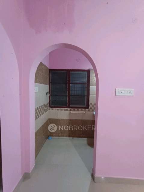 2 BHK Flat In Repute Owe For Sale  In Annanur Railwaycross