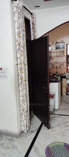 1 BHK Flat In Jain&#39;s For Sale  In Rajapuri,gali No.5