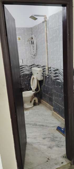 1 BHK Flat In Jain&#39;s For Sale  In Rajapuri,gali No.5