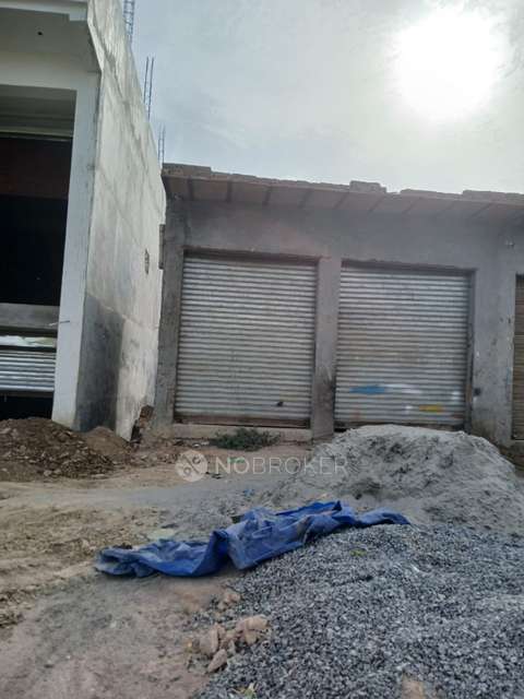 Industrial Building in Khanna Nagar, Ghaziabad for sale 