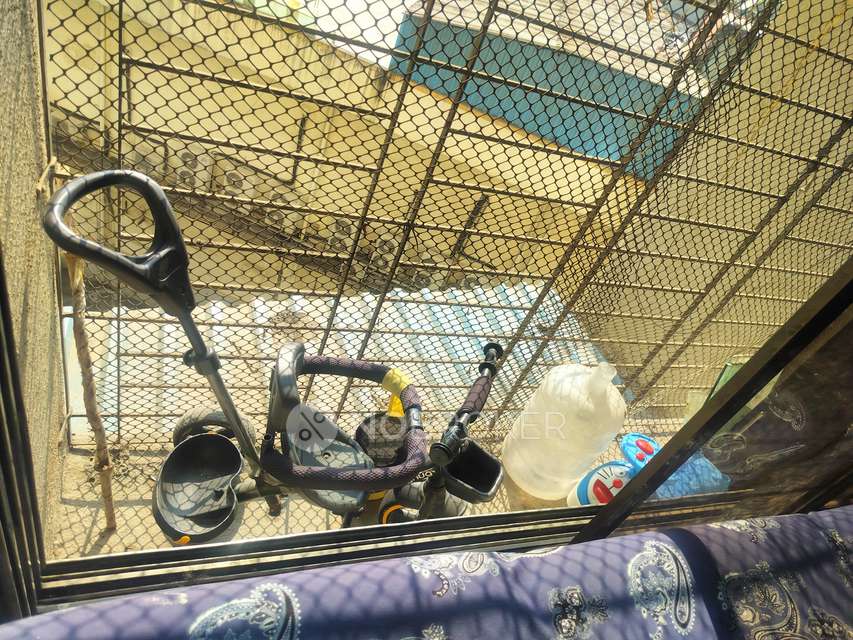 2 BHK Flat In Parshwanath Galaxy Chs For Sale  In Thane West