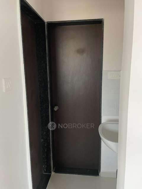 1 BHK Flat In  Pollens Luxuria For Sale  In Hadapsar