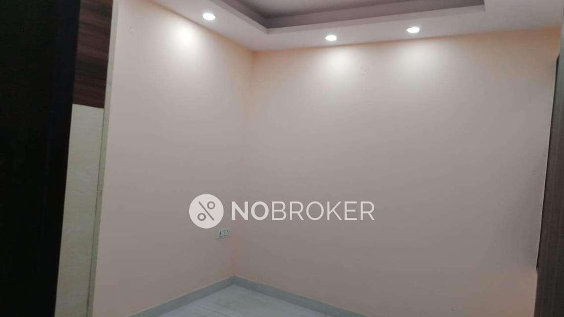 3 BHK Flat For Sale  In Shahdara