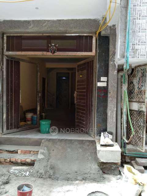 2 BHK Flat In Ganeshan Vila For Sale  In  Mahavir Enclave