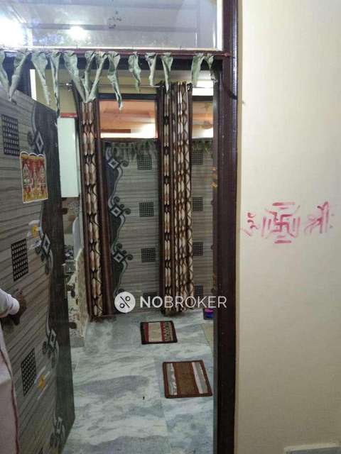 2 BHK Flat In Ganeshan Vila For Sale  In  Mahavir Enclave