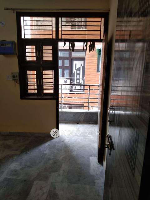 2 BHK Flat In Ganeshan Vila For Sale  In  Mahavir Enclave