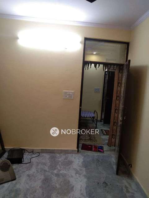 2 BHK Flat In Ganeshan Vila For Sale  In  Mahavir Enclave