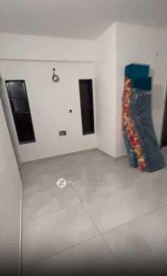 Single Room for Male In 2 BHK  In Nature?s Park In Kharadi