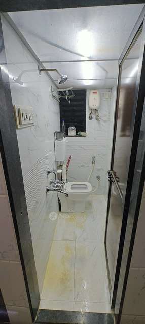 2 BHK Flat In Safa Tower For Sale  In Mazgaon