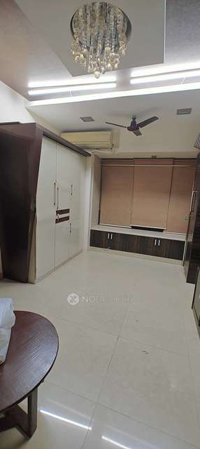 2 BHK Flat In Safa Tower For Sale  In Mazgaon