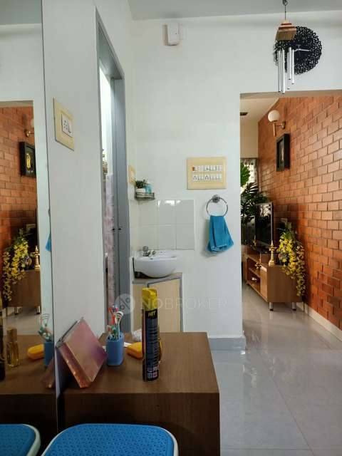 2 BHK Flat In Sai Apartments Samanthi Street For Sale  In Sri Iyappa Nagar