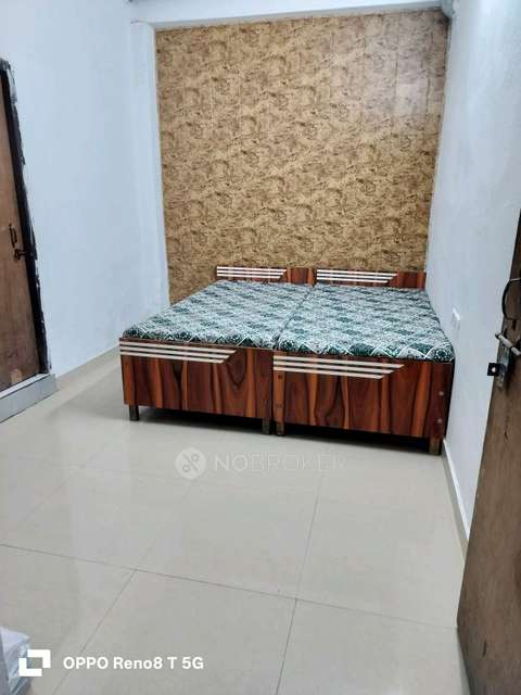 PG for Boys in Sector 63