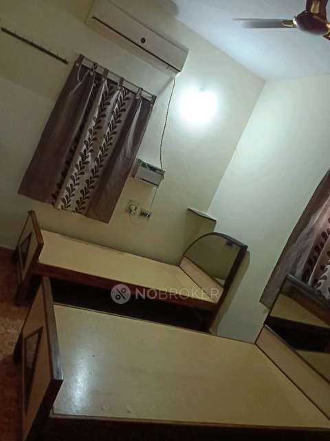 PG for Girls in Kolathur