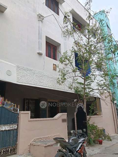 PG for Girls in Kolathur