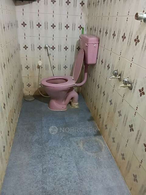 PG for Girls in Kolathur