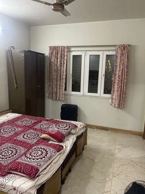 3 BHK Flat In Mig Janakpuri For Sale  In Janakpuri