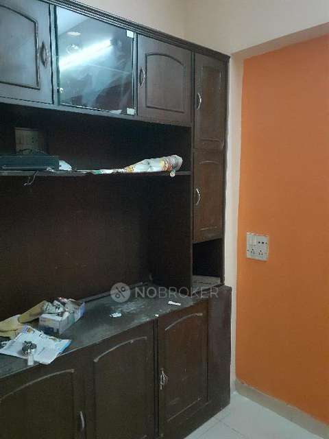 1 BHK Flat In New Safalya Chs For Sale  In Bandra East