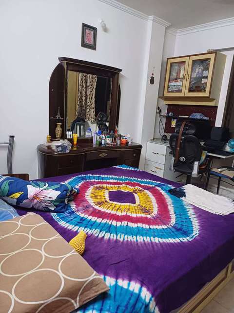 2 BHK Flat In Royal Link Co-operative Housing Society For Sale  In Borivali West