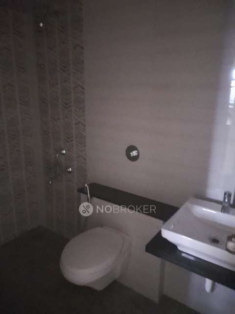 2 BHK Flat In Kohinoor Sapphire 2 for Rent  In Tathawade