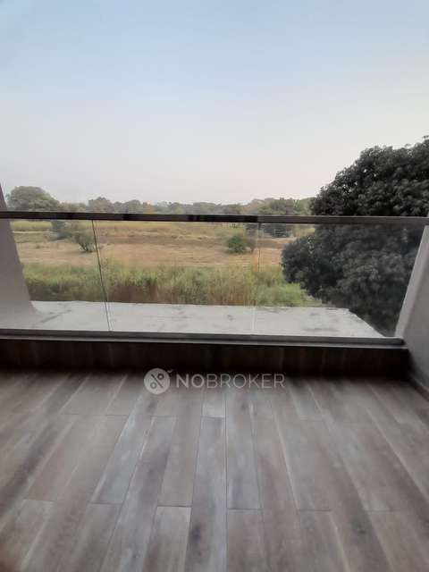 2 BHK Flat In Kohinoor Sapphire 2 for Rent  In Tathawade