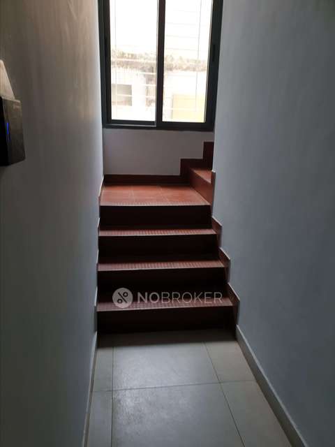 4+ BHK Flat For Sale  In Yelahanka