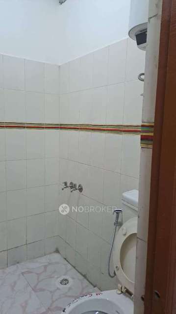 PG for Boys in Sector 28