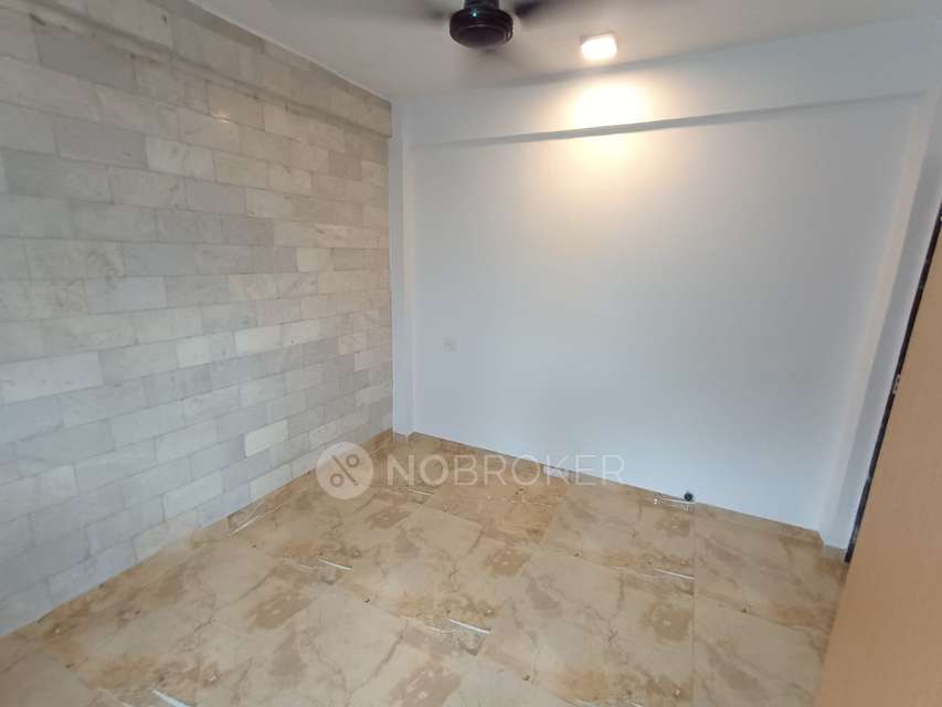 1 BHK Flat In Sairam Apartment For Sale  In Malad West