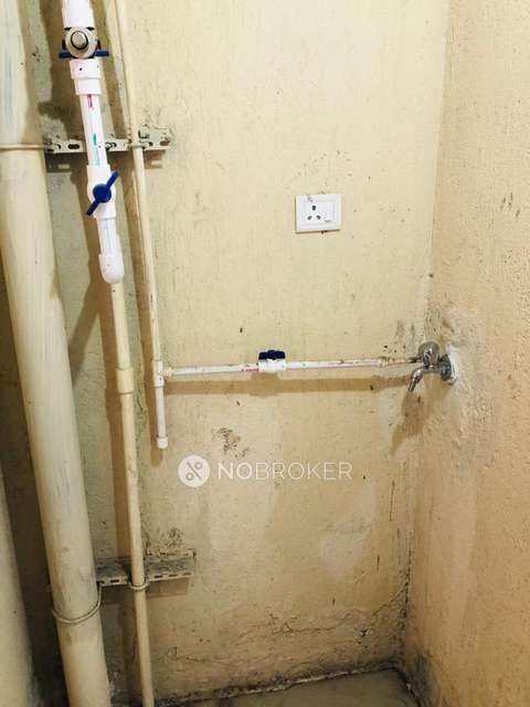 2 BHK Flat In Db Ozone For Sale  In Dahisar East