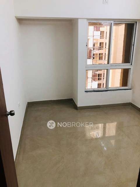 2 BHK Flat In Db Ozone For Sale  In Dahisar East