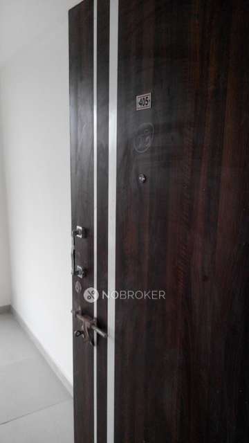 1 RK Flat In Green Plaza Sector 26 For Sale  In Bhagat Super Market