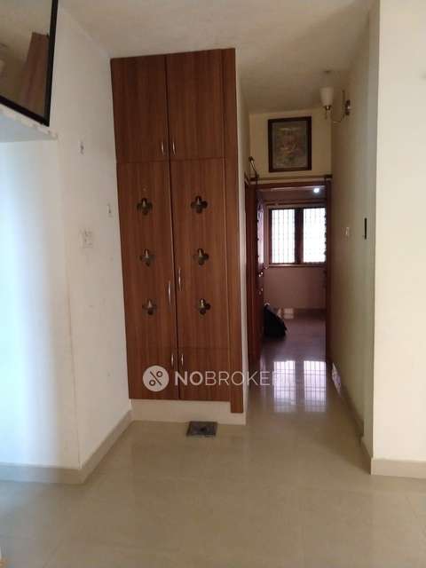 2 BHK Flat In Sree Guru Akash Apartments For Sale  In Madipakkam