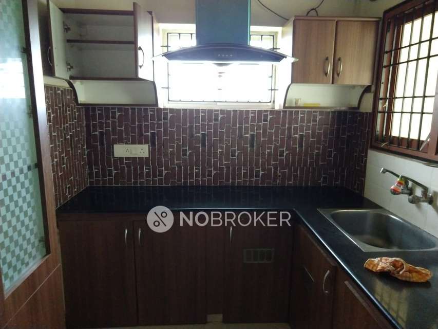 2 BHK Flat In Sree Guru Akash Apartments For Sale  In Madipakkam