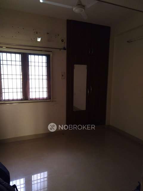 2 BHK Flat In Sree Guru Akash Apartments For Sale  In Madipakkam